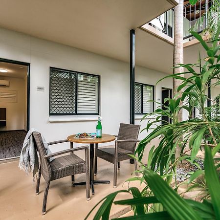 Palms City Resort Darwin Exterior foto